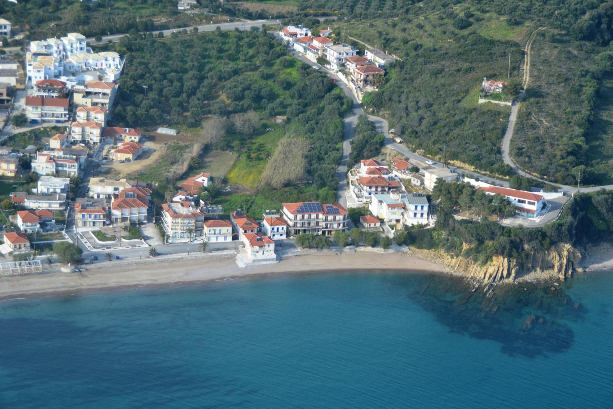 Hotel Korakakis Beach Finikounta Exterior photo